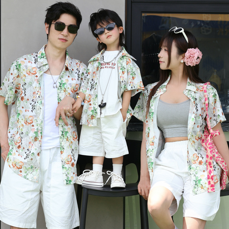 Tampilan Liburan Kemeja Bunga  - Plant Parent Clothing ulasan dan harga