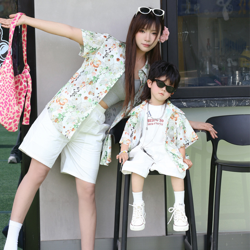 Tampilan Liburan Kemeja Bunga  - Plant Parent Clothing ulasan dan harga
